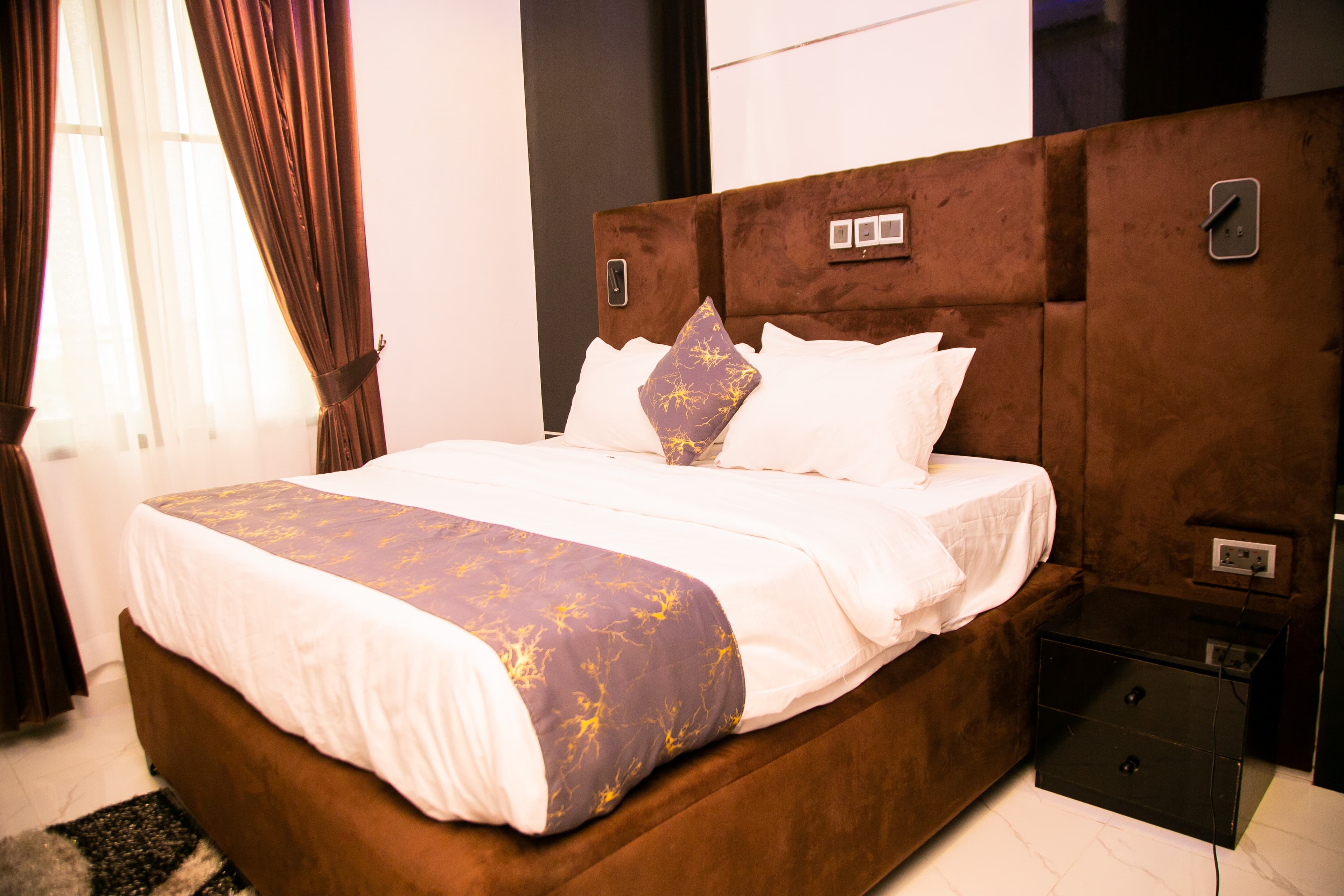 melody luxury room image