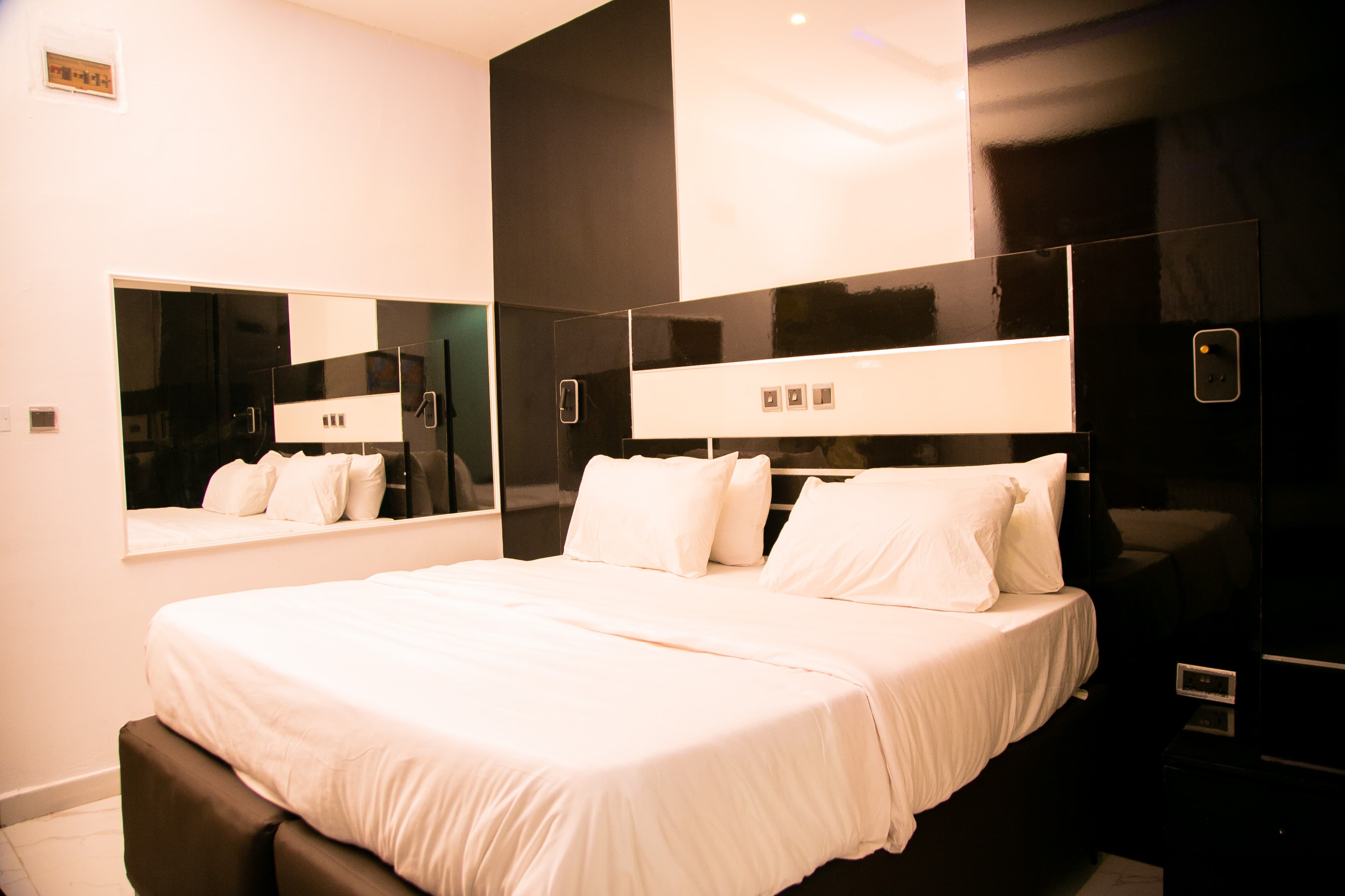 melody luxury room image