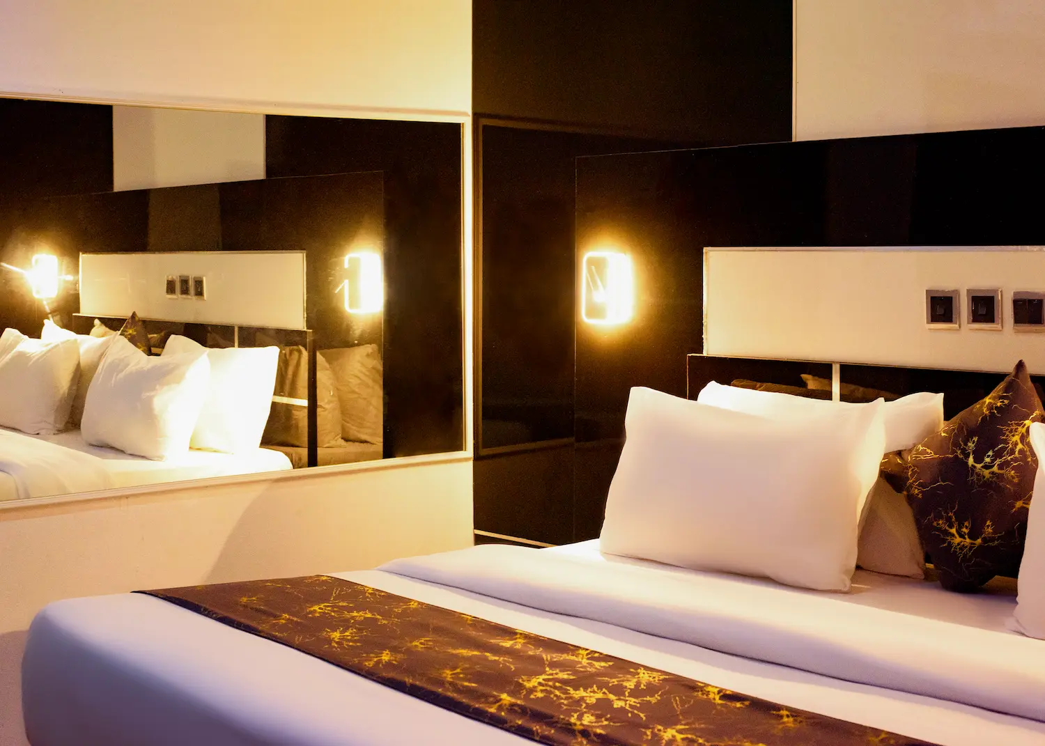 melody luxury room image 2