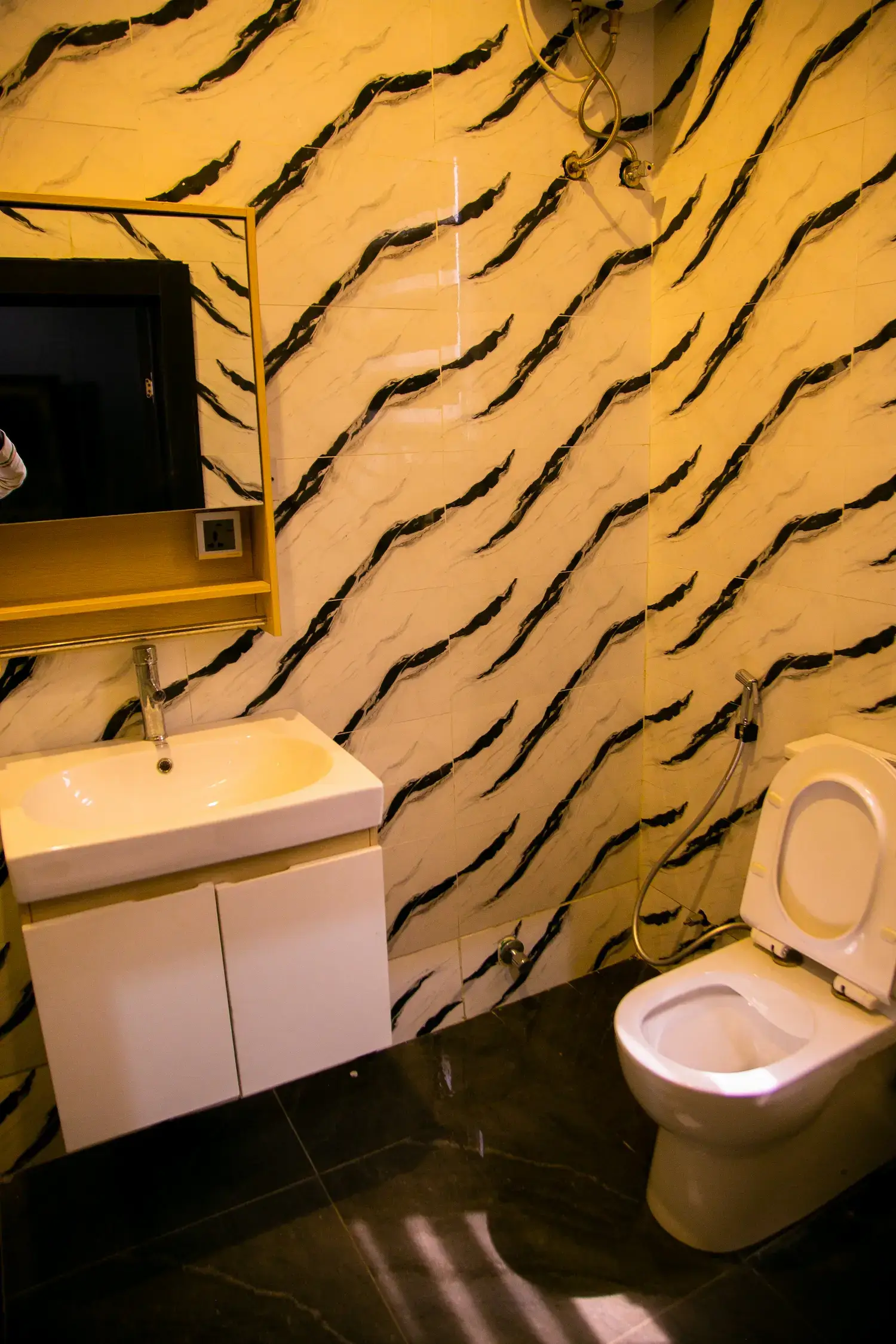 melody luxury room image 10