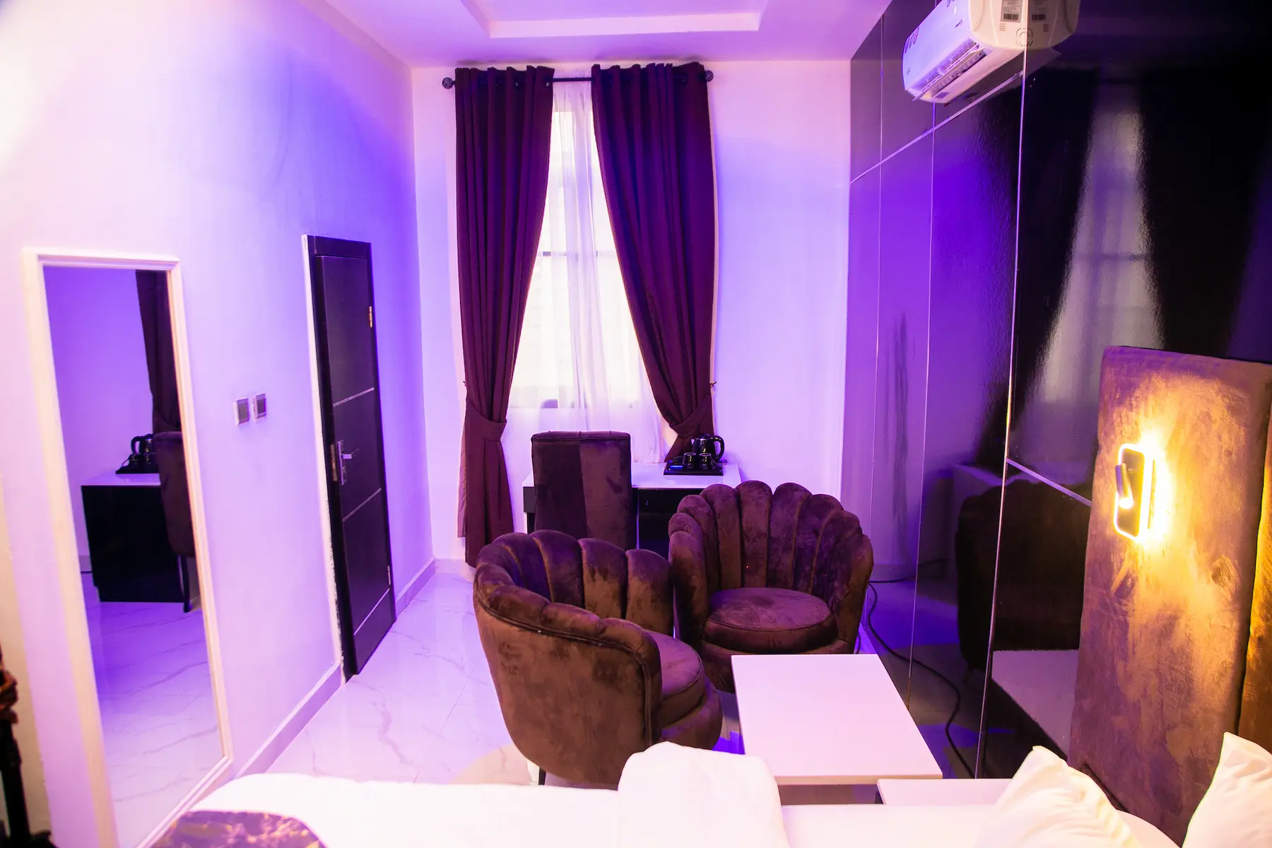 melody luxury room image 7