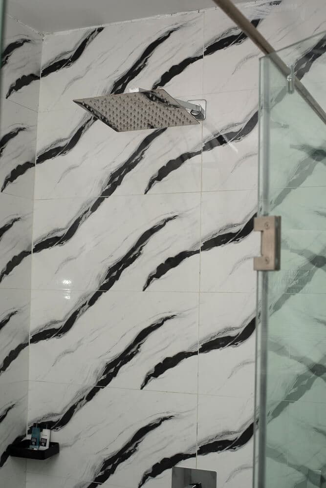 melody luxury room image 9