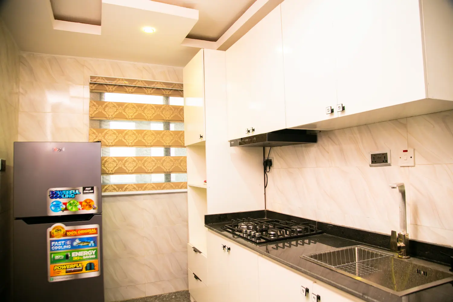 melody luxury room image 6