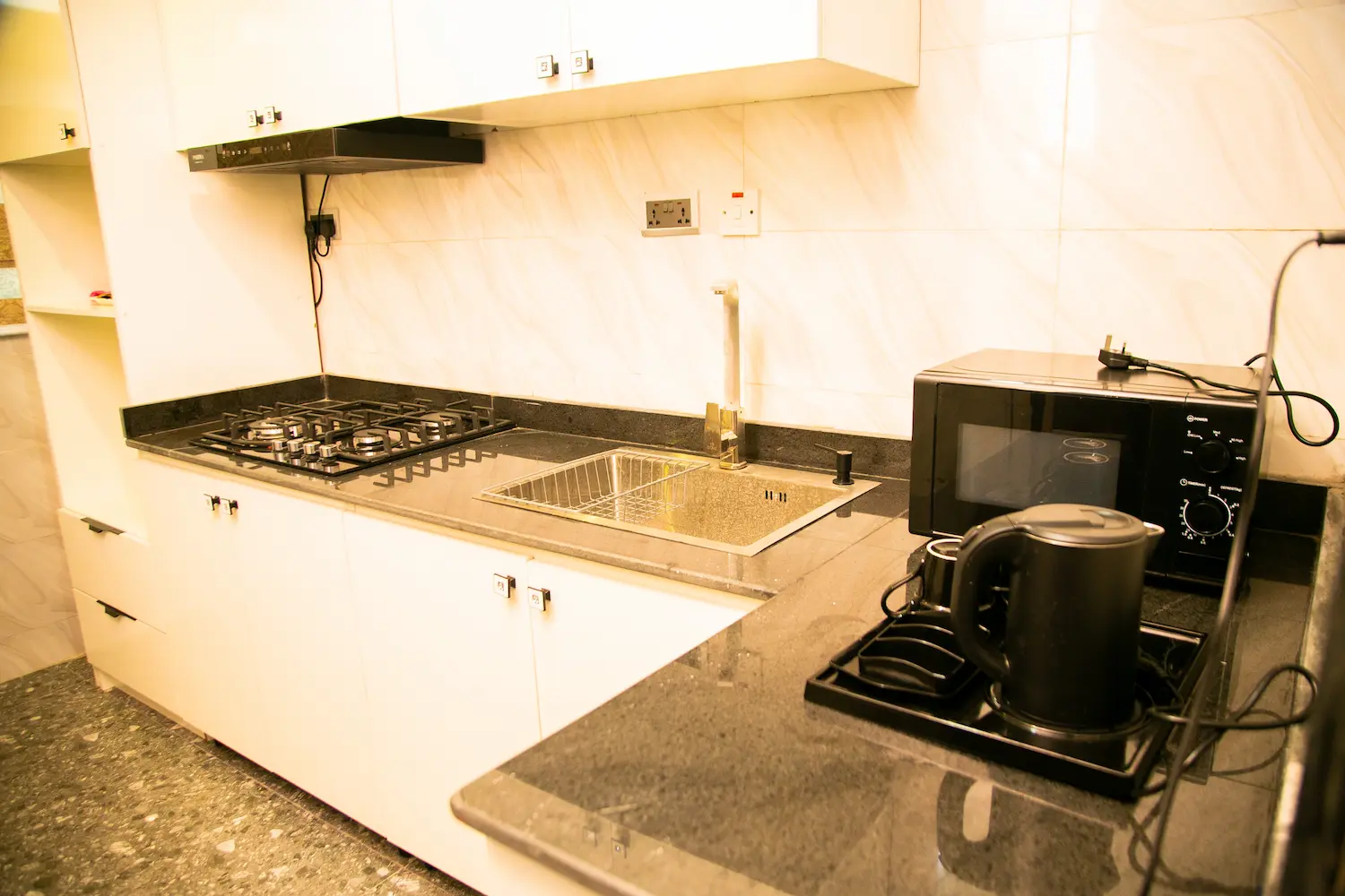 melody luxury room image 7